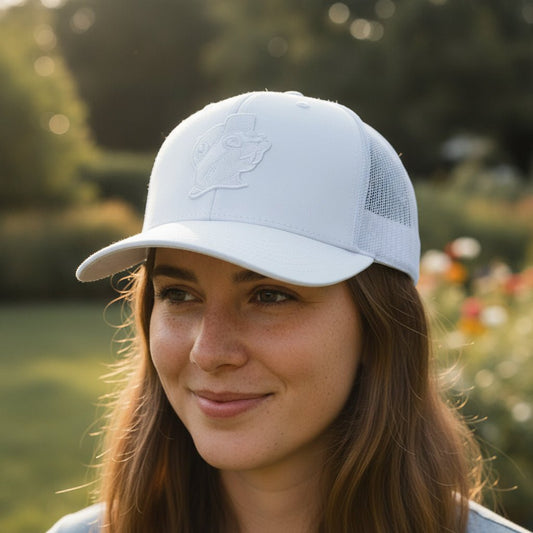 Buc-ee's white patch trucker hat