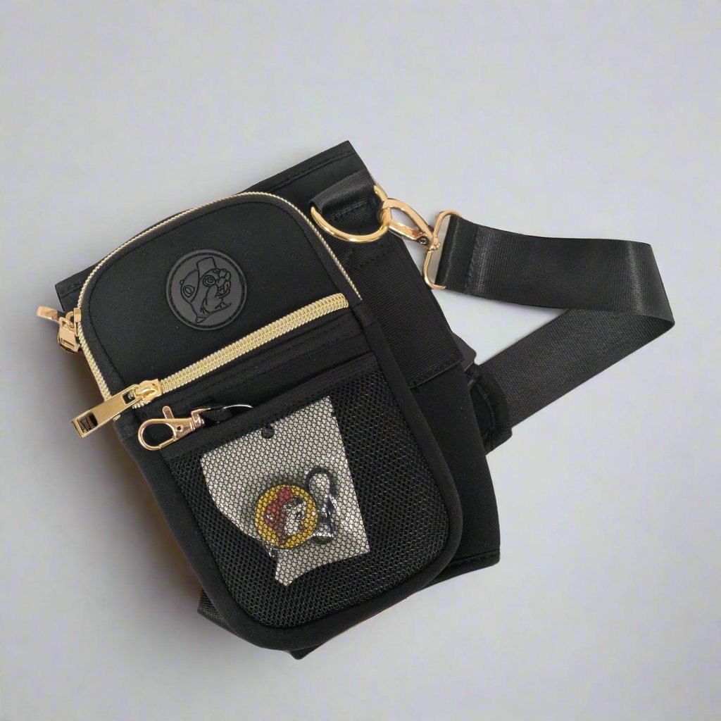 Buc-ee's crossbody tumbler bag